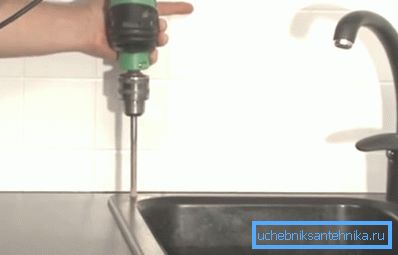 Внимателно вежбајте го создатокот