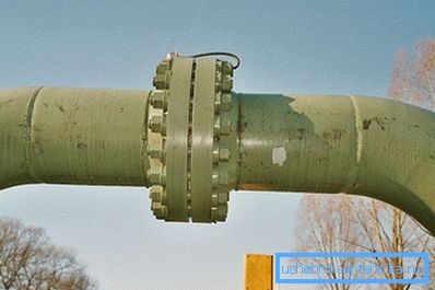 Навојна врска на челични цевки со прирабници Навојна врска на челични цевки со прирабници
