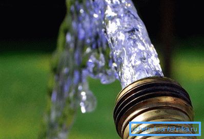 Чиста вода во неограничени количини во земјата и во селска куќа Чиста вода во неограничени количини во земјата и во селска куќа