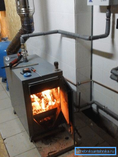 Огревно дрво е најстариот, но сепак многу популарен извор на енергија. Огревно дрво е најстариот, но сепак многу популарен извор на енергија.