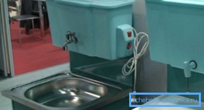 Два системи со различни методи за снабдување со вода кои имаат функции за греење Два системи со различни методи за снабдување со вода кои имаат функции за греење