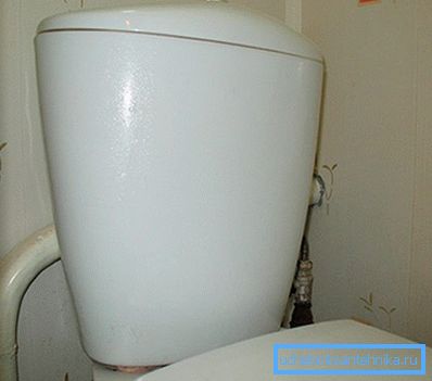 Ако се создаде кондензација, не треба веднаш да трчате до продавницата и да барате размена на стоки, прво треба да бидете сигурни дека се создаваат Ако се создаде кондензација, не треба веднаш да трчате до продавницата и да барате размена на стоки, прво треба да бидете сигурни дека се создаваат