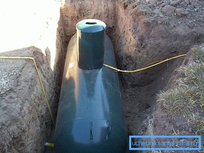 Ако населбата не е гасифицирана, тогаш голем пластичен контејнер може да се користи како личен за складирање на гас. Ако населбата не е гасифицирана, тогаш голем пластичен контејнер може да се користи како личен за складирање на гас.