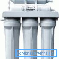 Филтер за вода со три нивоа на чистење Филтер за вода со три нивоа на чистење