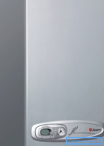 Гасот котел (на сликата) може да работи целосно без човечка интервенција. Гасот котел (на сликата) може да работи целосно без човечка интервенција.