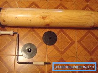Не само инсерти се направени од caprolon, но исто така и рачка за добро портата Не само инсерти се направени од caprolon, но исто така и рачка за добро портата