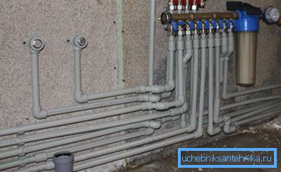 Црева за дистрибуција на колектор. Црева за дистрибуција на колектор.