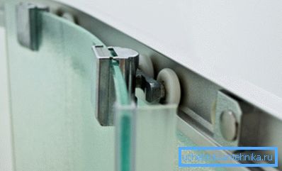 Подобро кога ролерите во конструкцијата се двојни, тие се многу посилни и овозможуваат полесно движење на вентилите Подобро кога ролерите во конструкцијата се двојни, тие се многу посилни и овозможуваат полесно движење на вентилите