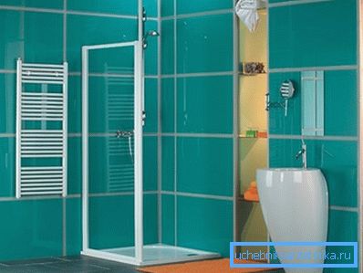 Минималистички туш кабина со димензии 80x80 cm Минималистички туш кабина со димензии 80x80 cm