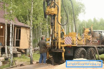 Во фото - колонскава обележувач Во фото - колонскава обележувач