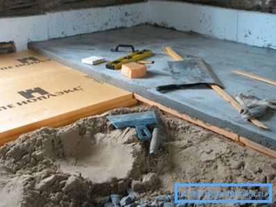Сликата ја покажува изолацијата на подот со користење на лист ЕСЈН. Сликата ја покажува изолацијата на подот со користење на лист ЕСЈН.