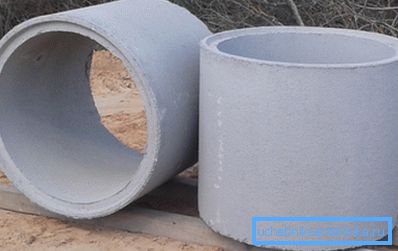 Сликата на бетонски производи KS 10-9 со заклучување за изградба на бунари.