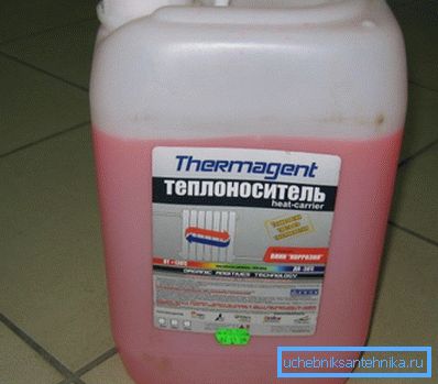 Течност без фрижидер за затворен систем за греење. Течност без фрижидер за затворен систем за греење.