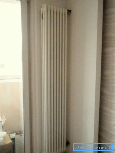 А нормална батерија во истиот простор не би одговарала А нормална батерија во истиот простор не би одговарала