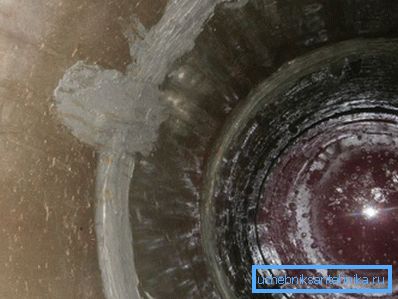 Чистење може да се врши со користење на калиум перманганат Чистење може да се врши со користење на калиум перманганат