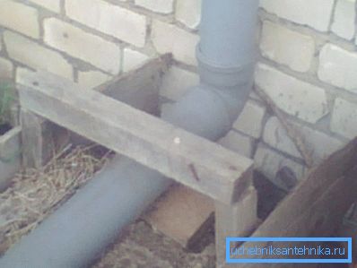 Едно од најопасните места за замрзнување бара задолжително зголемена топлинска изолација. Едно од најопасните места за замрзнување бара задолжително зголемена топлинска изолација.