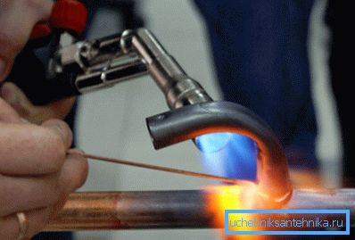 Лемење цевки.