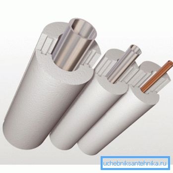 Polyfoam - добар грејач за канализација цевки. Polyfoam - добар грејач за канализација цевки.