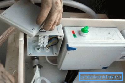 1159 Поврзување на електричниот кабел со септички резервоар Топаз