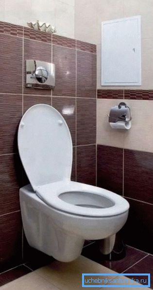 Висина за тоалет спасува простор поради скриеното сместување на цистерната