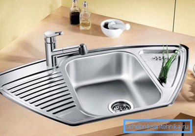 Нерѓосувачки челик кујна мијалник: информации за производот