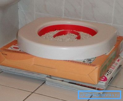 Постепено подигнете го резервоарот. Постепено подигнете го резервоарот.