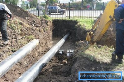 Кога поставувањето на цевката под патот ќе му помогне на специјалната опрема Кога поставувањето на цевката под патот ќе му помогне на специјалната опрема