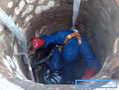 Процесот на малтерисување мали пукнатини во рудникот. Процесот на малтерисување мали пукнатини во рудникот.