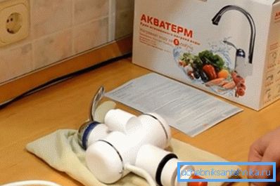 Отпакување на кран Отпакување на кран