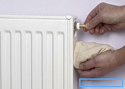 Прилагодување на грејниот радијатор Прилагодување на грејниот радијатор