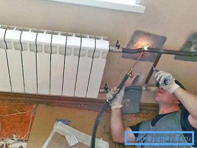 Поправка на батериите често доведува до сообраќајни метежи. Поправка на батериите често доведува до сообраќајни метежи.