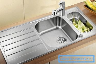Печати мијалник во кујната Печати мијалник во кујната