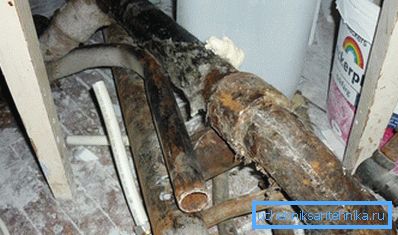 Стариот расклоплив систем за вода Стариот расклоплив систем за вода