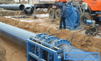 Запчен заварување на HDPE цевки.