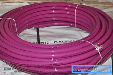 Греењето на цевката Rehau Rautitan Pink доаѓа во калеми. Греењето на цевката Rehau Rautitan Pink доаѓа во калеми.