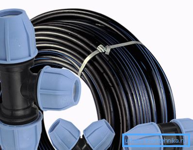 HDPE цевка со фитинзи за компресија