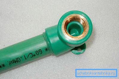 2779 Цевка со ПП подготвена за приклучување со цевка HDPE