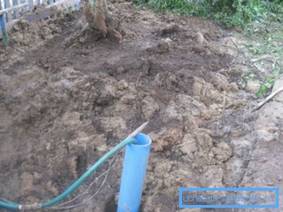 Топлите рабови имаат свои специфики. Цевката за водоснабдување не се замрзнува дури и без топлинска изолација. Топлите рабови имаат свои специфики. Цевката за водоснабдување не се замрзнува дури и без топлинска изолација.
