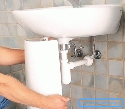 Инсталација на пиедестал Инсталација на пиедестал