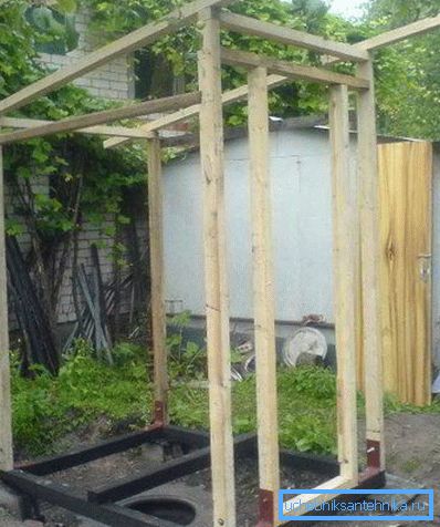 Туш уред во земјата со свои раце на рамка технологија.