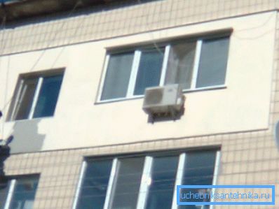 Затоплување на куќата е гаранција за намалување на трошоците за греење, кои исто така влијаат на капацитетот на грејачот Затоплување на куќата е гаранција за намалување на трошоците за греење, кои исто така влијаат на капацитетот на грејачот
