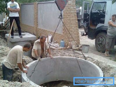 Самостојно работење со овие бетонски производи е многу тешко.
