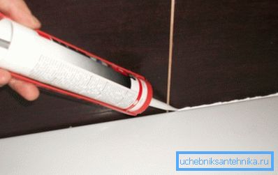 Важно е да се справи со зглобовите што е можно повеќе внимателно. Важно е да се справи со зглобовите што е можно повеќе внимателно.
