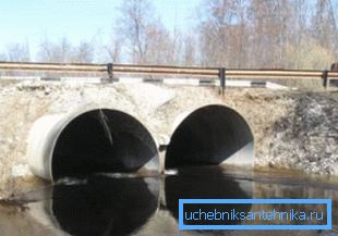 Калвертни цевки на резервоарот Калвертни цевки на резервоарот
