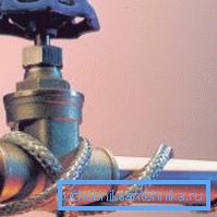 Вода доводот со загреана вода го елиминира оштетувањето на механизмот за заклучување со мраз Вода доводот со загреана вода го елиминира оштетувањето на механизмот за заклучување со мраз