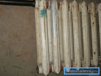 Отворање на батеријата, лесно е да се процени квалитетот на перењето. Отворање на батеријата, лесно е да се процени квалитетот на перењето.