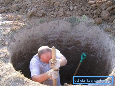 Можете да ископате добро со обична лопата.