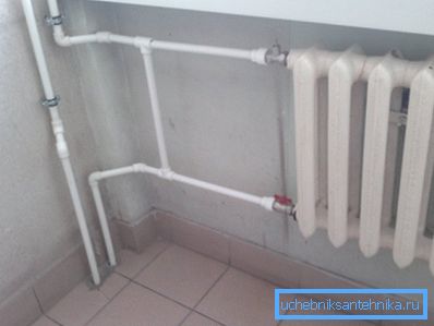 Заменувањето на грејните цевки во станбена зграда е макотрпен процес, па затоа е препорачливо истовремено да ги менувате радијаторите, така што за неколку години не мора повторно да работите Заменувањето на грејните цевки во станбена зграда е макотрпен процес, па затоа е препорачливо истовремено да ги менувате радијаторите, така што за неколку години не мора повторно да работите